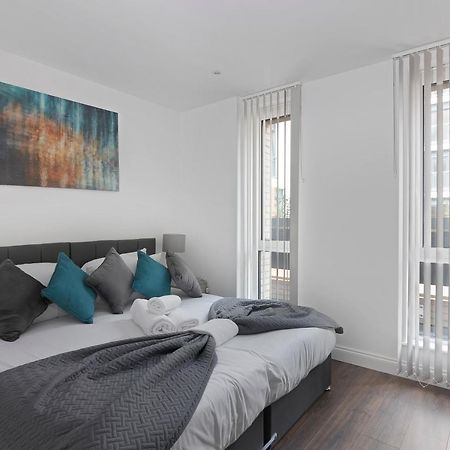 Spacious, Bright & Modern 1 & 2 Bed Apartments At Sligo House - Central Watford Watford  Kültér fotó