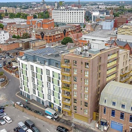 Spacious, Bright & Modern 1 & 2 Bed Apartments At Sligo House - Central Watford Watford  Kültér fotó