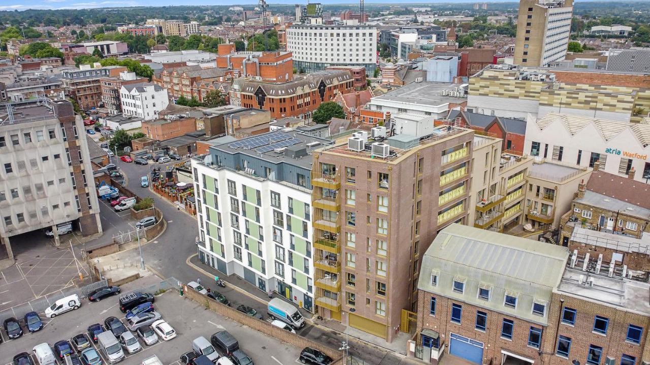 Spacious, Bright & Modern 1 & 2 Bed Apartments At Sligo House - Central Watford Watford  Kültér fotó