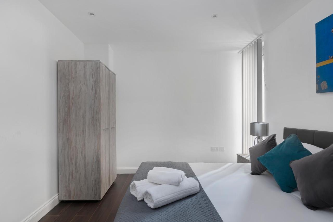 Spacious, Bright & Modern 1 & 2 Bed Apartments At Sligo House - Central Watford Watford  Kültér fotó