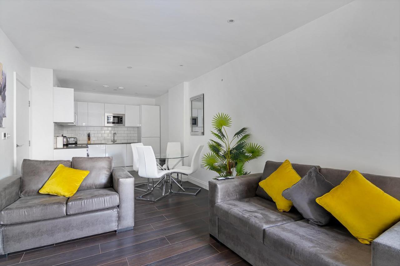 Spacious, Bright & Modern 1 & 2 Bed Apartments At Sligo House - Central Watford Watford  Kültér fotó