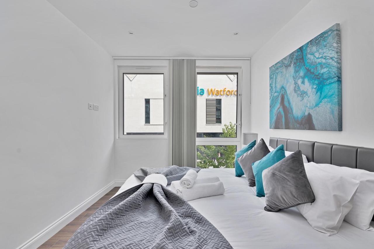 Spacious, Bright & Modern 1 & 2 Bed Apartments At Sligo House - Central Watford Watford  Kültér fotó